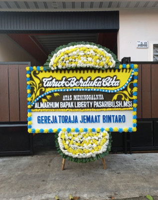 Papan Bunga Duka di Kawatuna